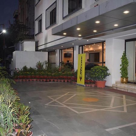 Hotel Vaibhav Varanasi Luaran gambar