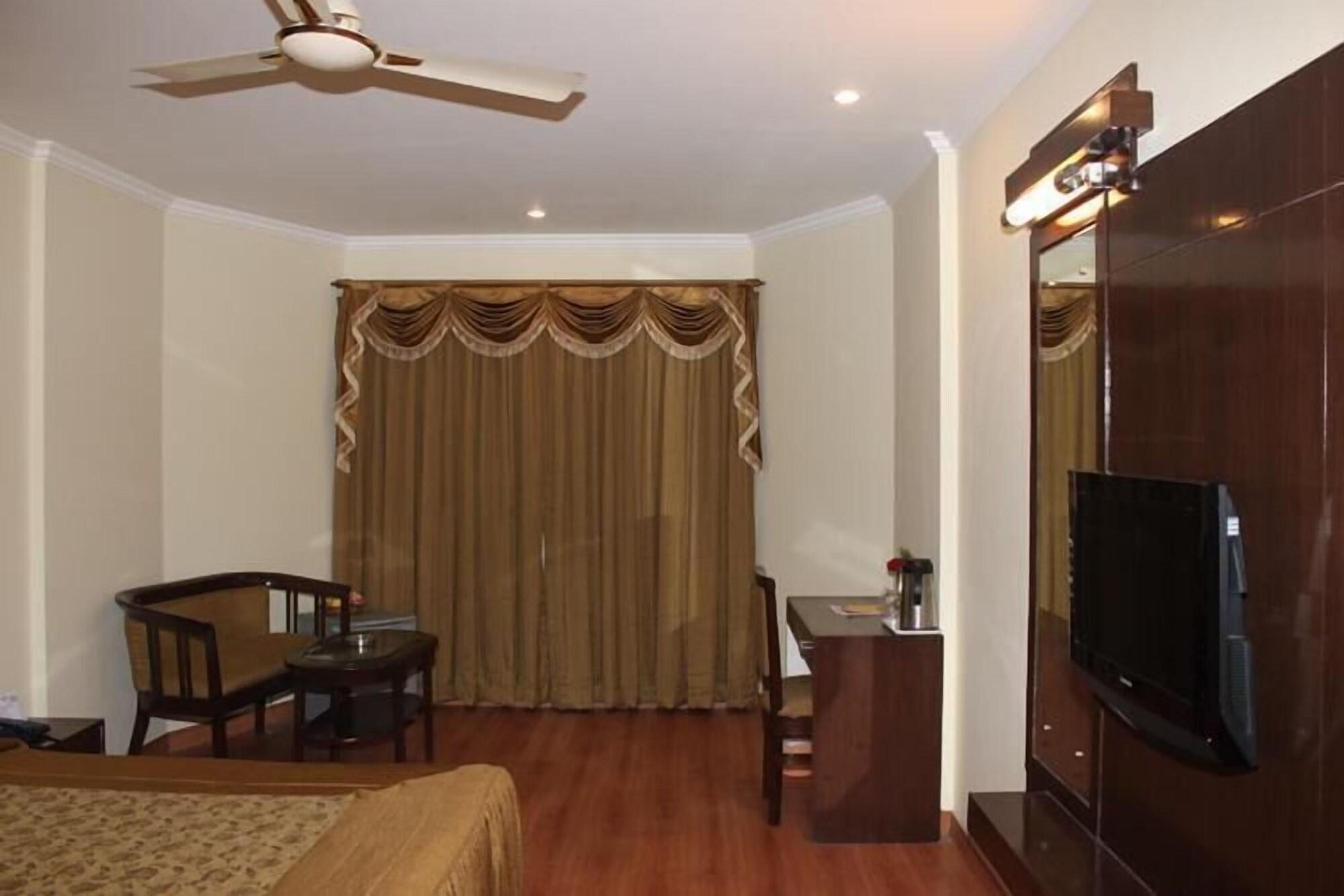 Hotel Vaibhav Varanasi Luaran gambar