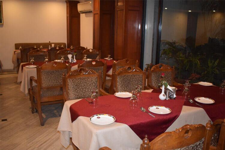 Hotel Vaibhav Varanasi Luaran gambar